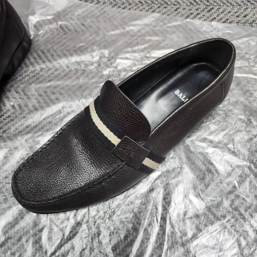 [SOLD OUT] 발리 남성 브라운 로퍼270