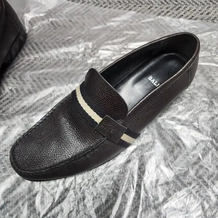 [SOLD OUT] 발리 남성 브라운 로퍼270