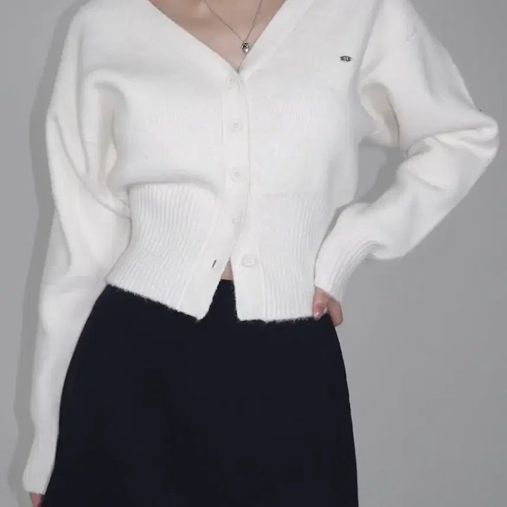 [BUNJANG] Pale Jade Standard A-Line Skirt - Black / (새상품) 페일제이드 스탠다드 에이라인 스커트 블랙 1