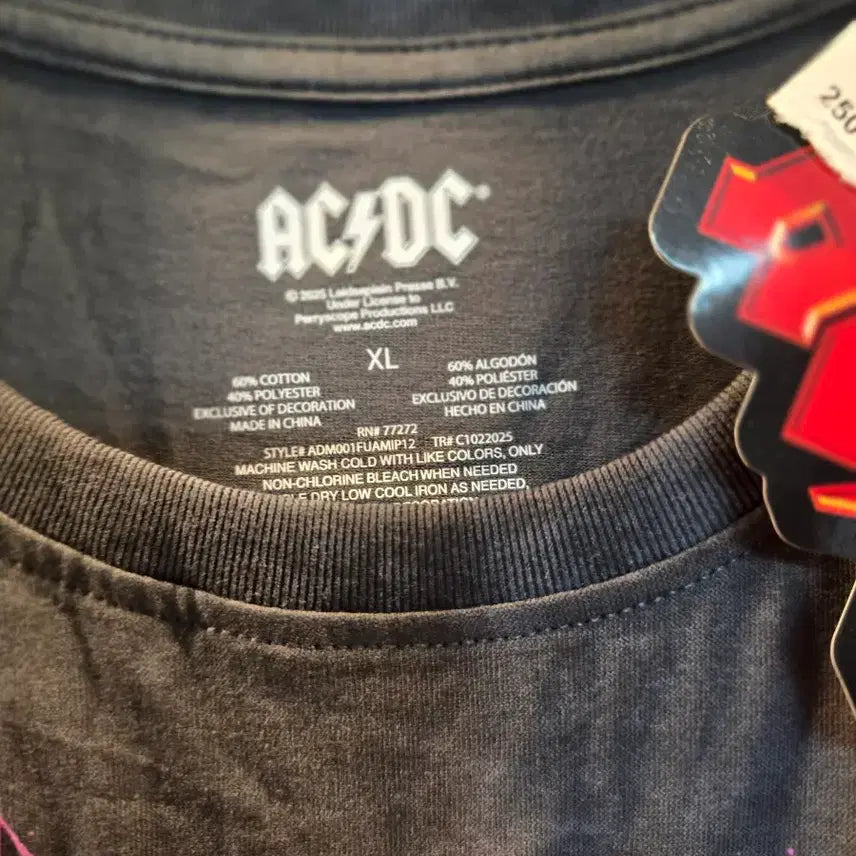 [BUNJANG] AC/DC Rock and Roll Graphic T-shirt / 미착! AC/DC. 오피셜 굿즈 정품. 락앤롤 티셔츠.