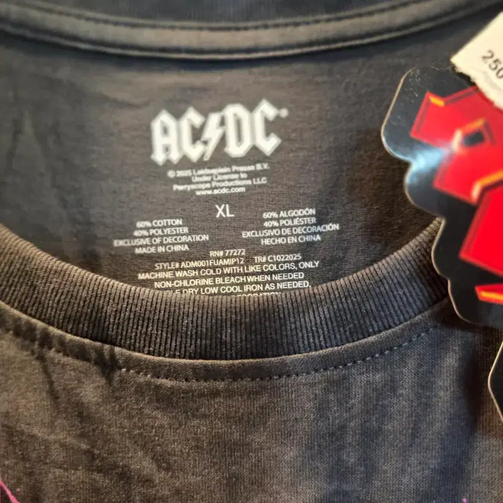 [BUNJANG] AC/DC Rock and Roll Graphic T-shirt / 미착! AC/DC. 오피셜 굿즈 정품. 락앤롤 티셔츠.