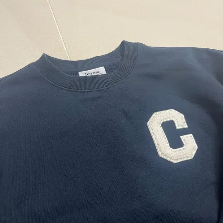 [SOLD OUT] 커버낫 C로고 네이비 맨투맨티