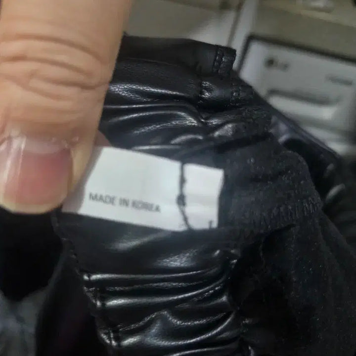 [BUNJANG] Black Leather Skort / 새상품 블랙 레더 숏치마팬츠