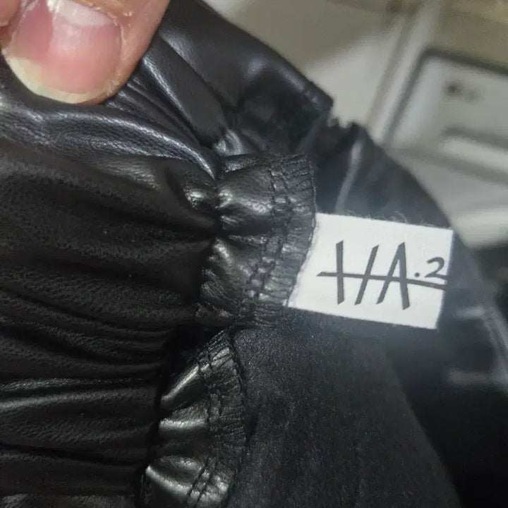 [BUNJANG] Black Leather Skort / 새상품 블랙 레더 숏치마팬츠