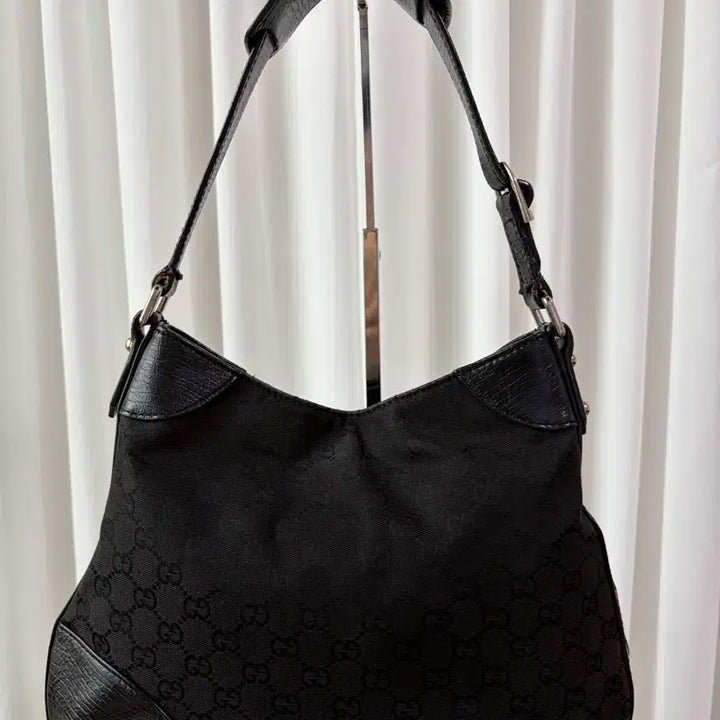 [SOLD OUT] 구찌 GG 홀스빗 해슬러 숄더백