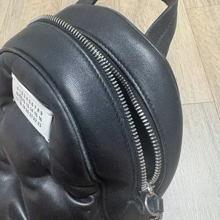 [SOLD OUT] 메종 마르지엘라 블랙 백팩 S56WA0014
