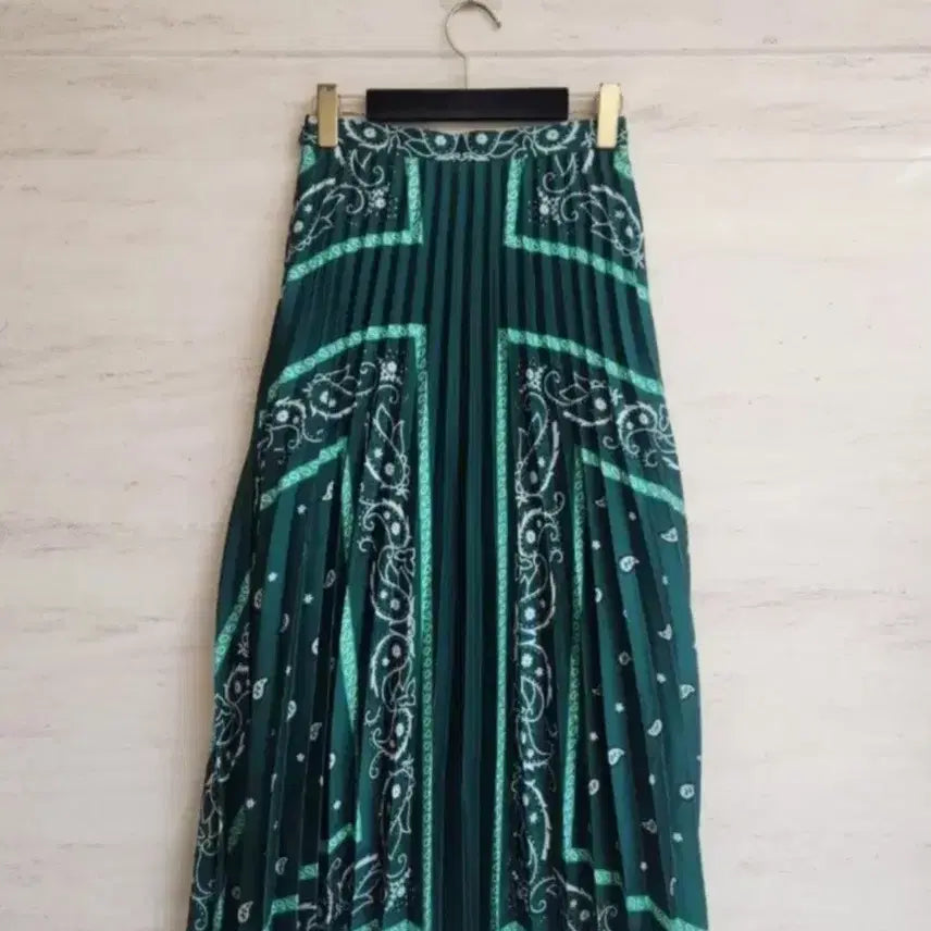 [SOLD OUT] 산드로 반다나 플리츠스커트 1사이즈(새상품)