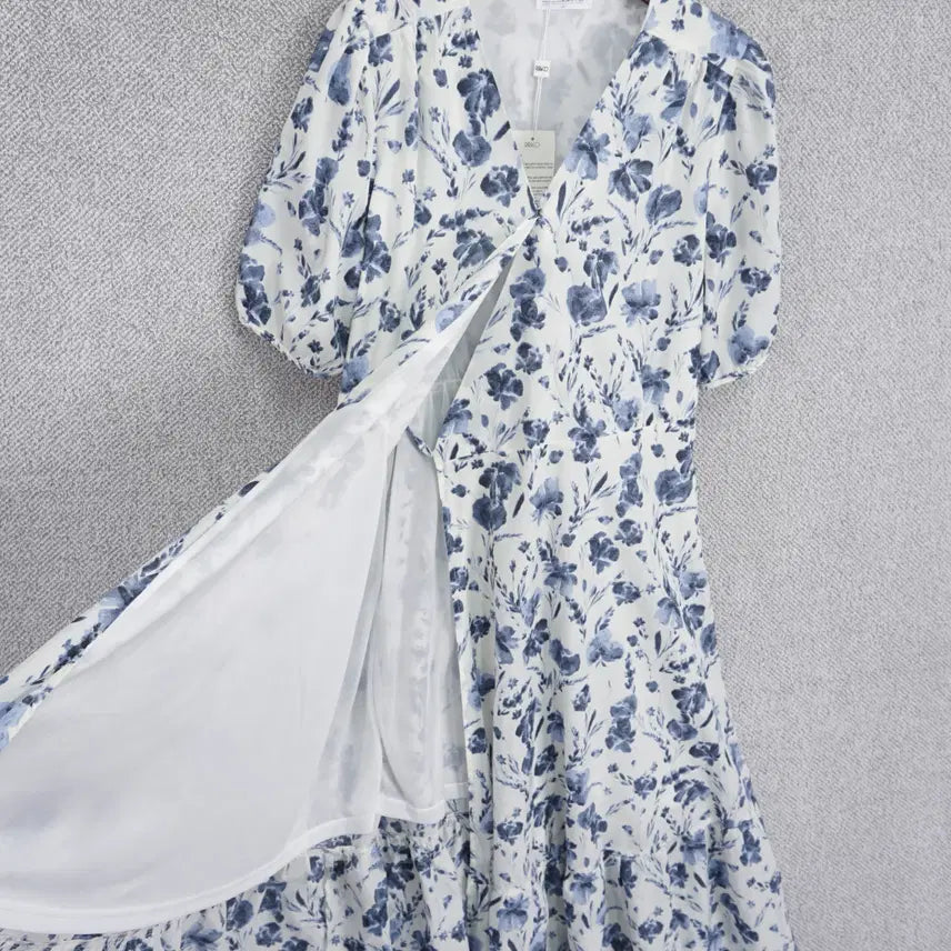 [BUNJANG] Liri&amp;co Cluding V-neck Flower Wrap Dress / [미사용] 리리앤코 클루딩 브이넥 플라워 랩 원피스 3size