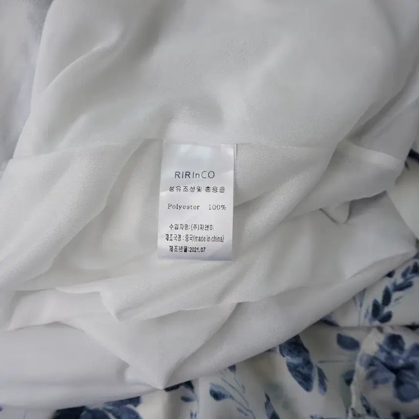 [BUNJANG] Liri&amp;co Cluding V-neck Flower Wrap Dress / [미사용] 리리앤코 클루딩 브이넥 플라워 랩 원피스 3size