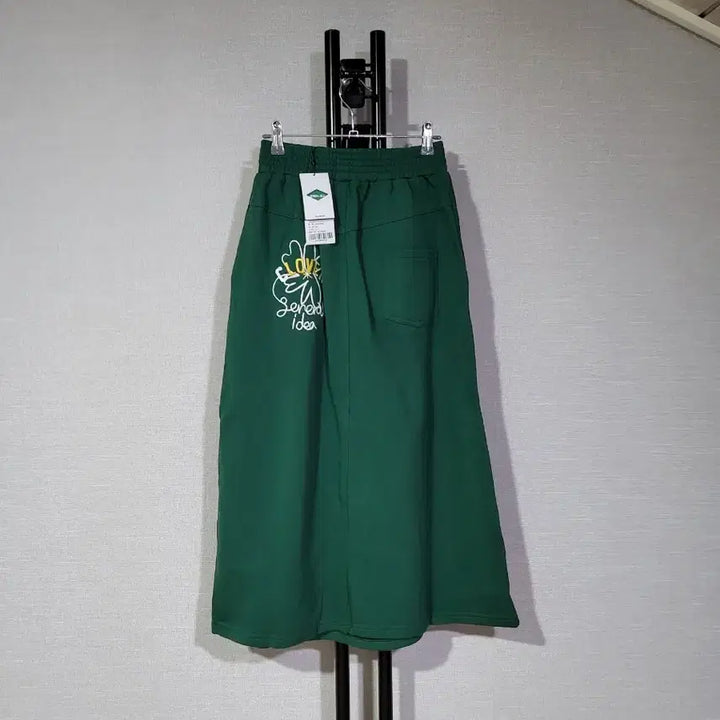[SOLD OUT] 새상품) 제너럴아이디어 드로잉 클로버 롱 스커트 F
