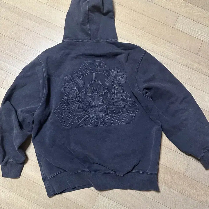 [BUNJANG] Palace Hanya Demon Hoodie Black / [L] 팔라스 한야 데몬 후드 블랙 (실착2회)