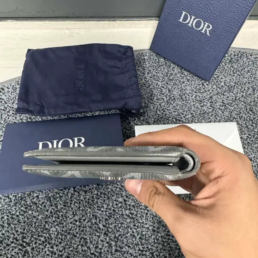 [SOLD OUT] 디올 다이아몬드 반지갑