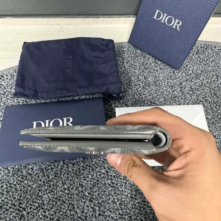 [SOLD OUT] 디올 다이아몬드 반지갑
