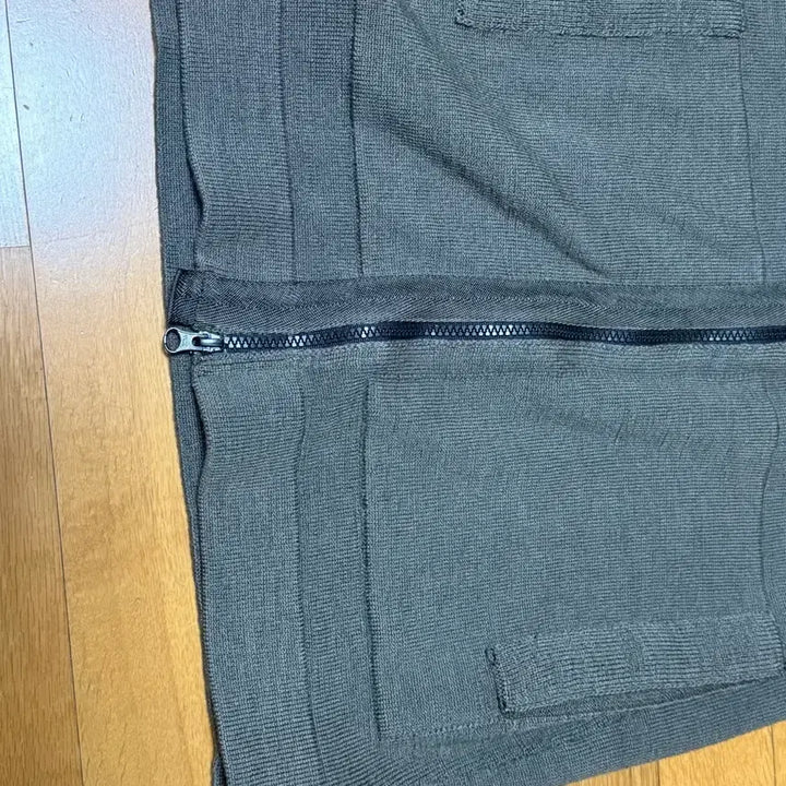 [BUNJANG] Stone Island Nylon Hooded Knit Zip-Up Olive / [XL] 스톤아일랜드 나일론 후드 니트 집업 올리브