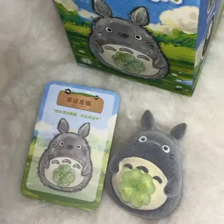[BUNJANG] Ghibli Totoro Flocked Figure with Clover / 지브리 블라인드 박스 토토로 플로키 피규어 영롱 클로버