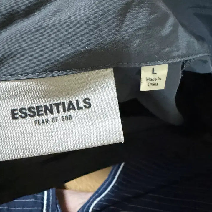 [BUNJANG] Fear of God Essentials First Edition Anorak Jacket - Size L / 피오갓 에센셜 초판 아노락 L