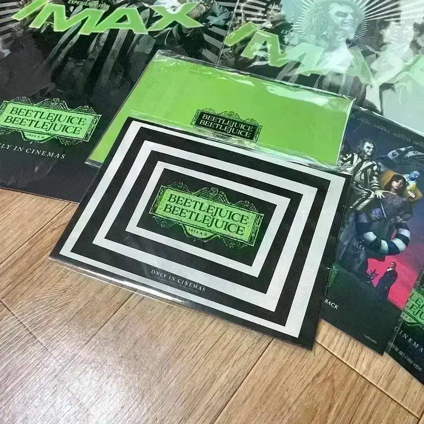 [BUNJANG] Big Fish Movie Merchandise Bundle / 빅피쉬 포스터 1-4차 패키지 뱃지 포스터 투명포토카드 팀버튼 영화 엽서