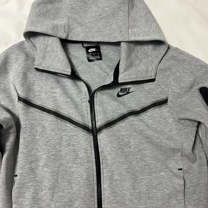 [SOLD OUT] 나이키 테크팩 m 교환 가능