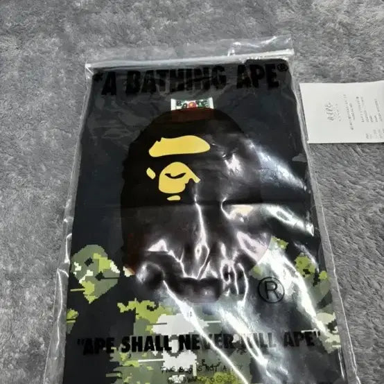 [SOLD OUT] 베이프 멀티 픽셀 카모 반팔 티셔츠 블랙