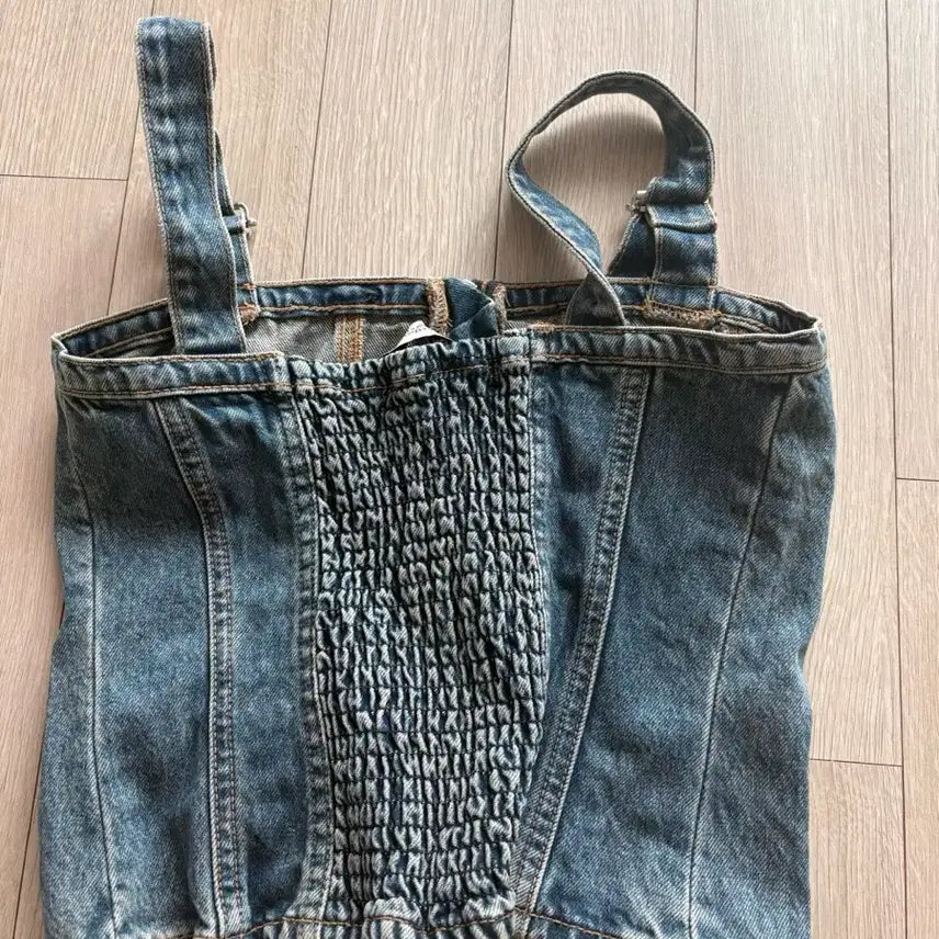[SOLD OUT] 자라 데님 크롭탑