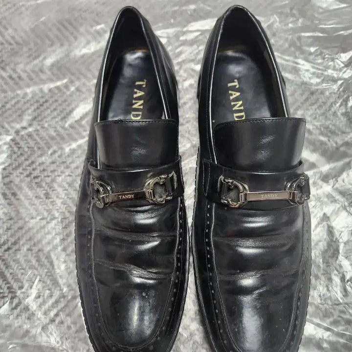 [SOLD OUT] 탠디 남성 검정색 가죽 로퍼265