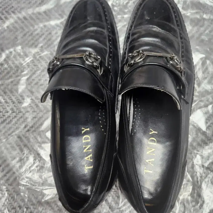 [SOLD OUT] 탠디 남성 검정색 가죽 로퍼265