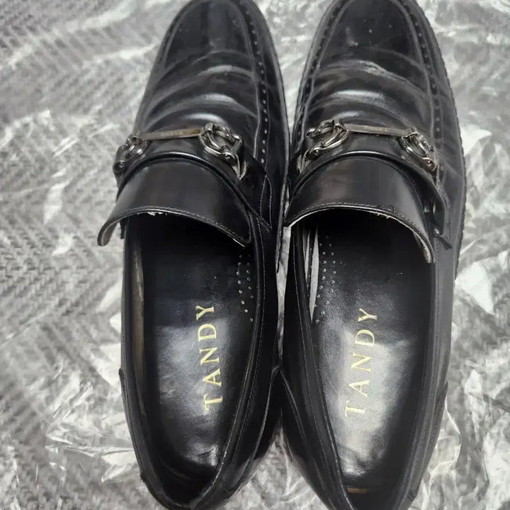 [SOLD OUT] 탠디 남성 검정색 가죽 로퍼265