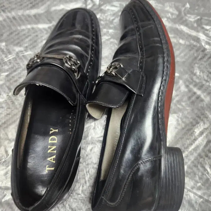 [SOLD OUT] 탠디 남성 검정색 가죽 로퍼265