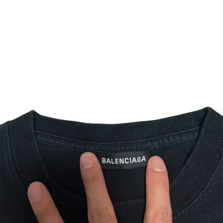 [SOLD OUT] [정품] 발렌시아가 웨이브 로고 반팔티 L
