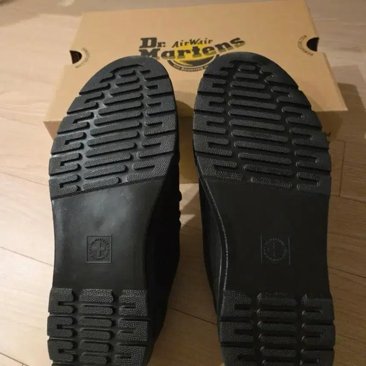 [BUNJANG] Dr. Martens Brooklee Black Sandals / 닥터마틴 브루클라인