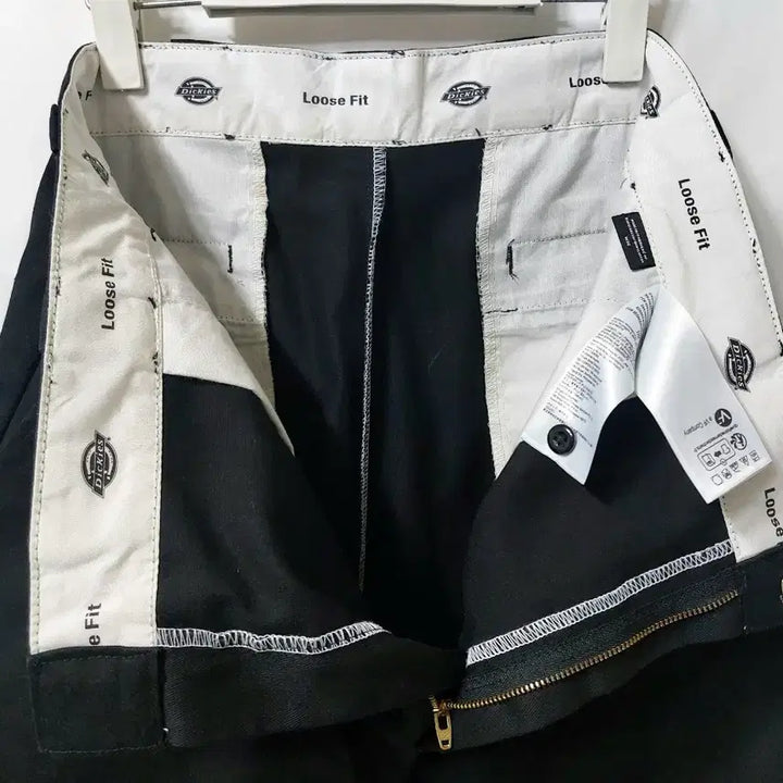 [SOLD OUT] 디키즈 루즈핏 반바지 36