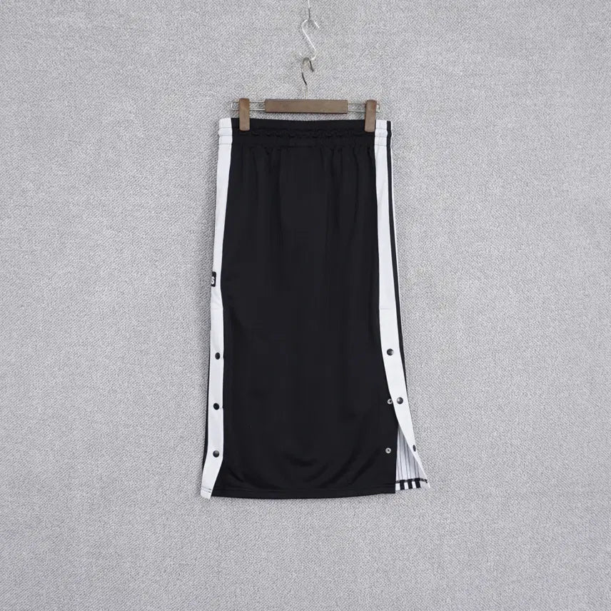 [SOLD OUT] [미사용] 아디다스 아디브레이크 밴딩 스커트 M