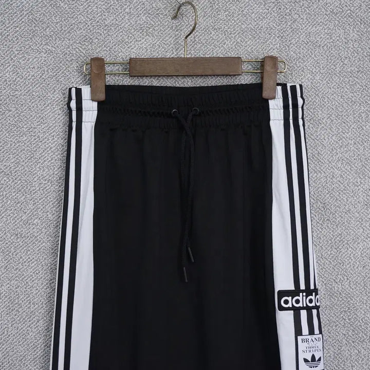 [SOLD OUT] [미사용] 아디다스 아디브레이크 밴딩 스커트 M