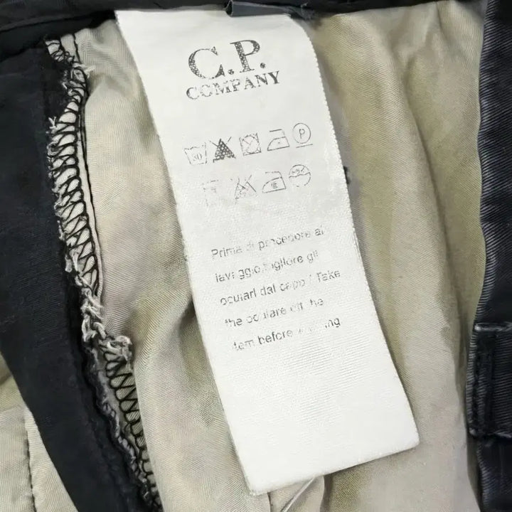 [SOLD OUT] (34) CP컴퍼니 블랙 카고 바지