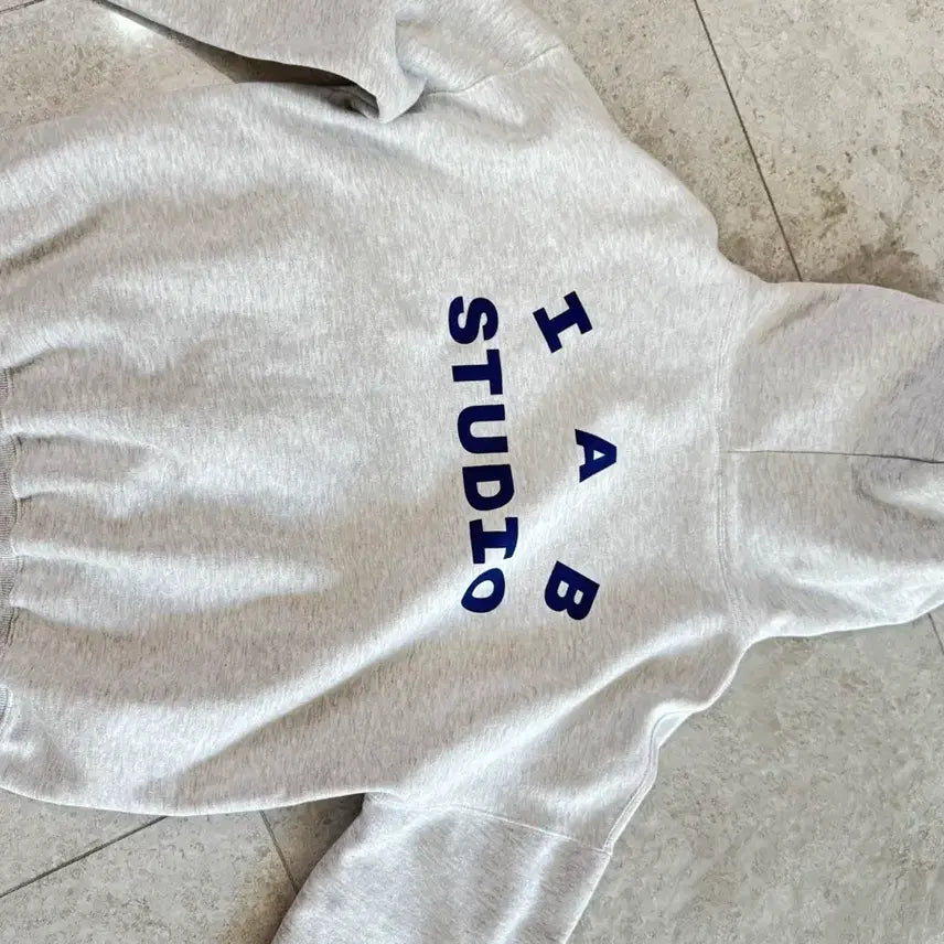 [SOLD OUT] 아이앱 스튜디오 후드 라이트 그레이 XL