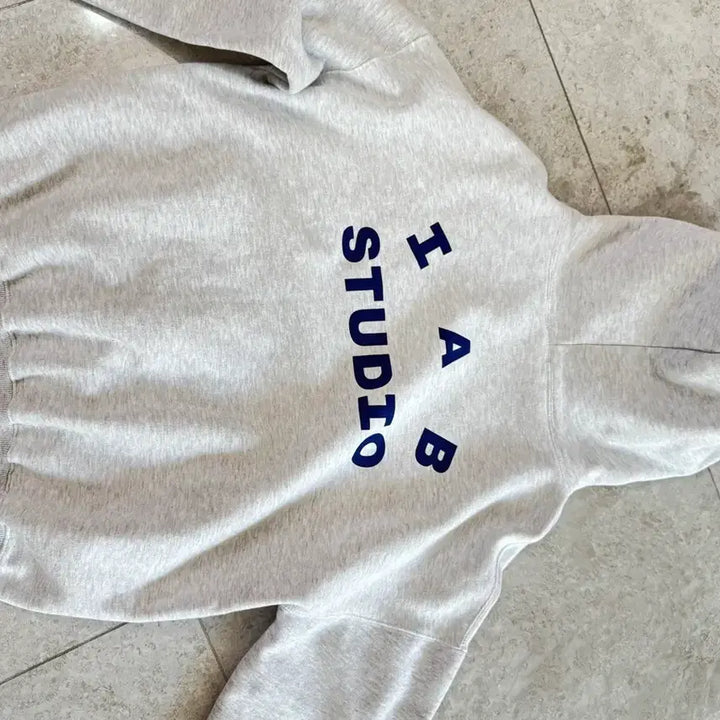 [SOLD OUT] 아이앱 스튜디오 후드 라이트 그레이 XL