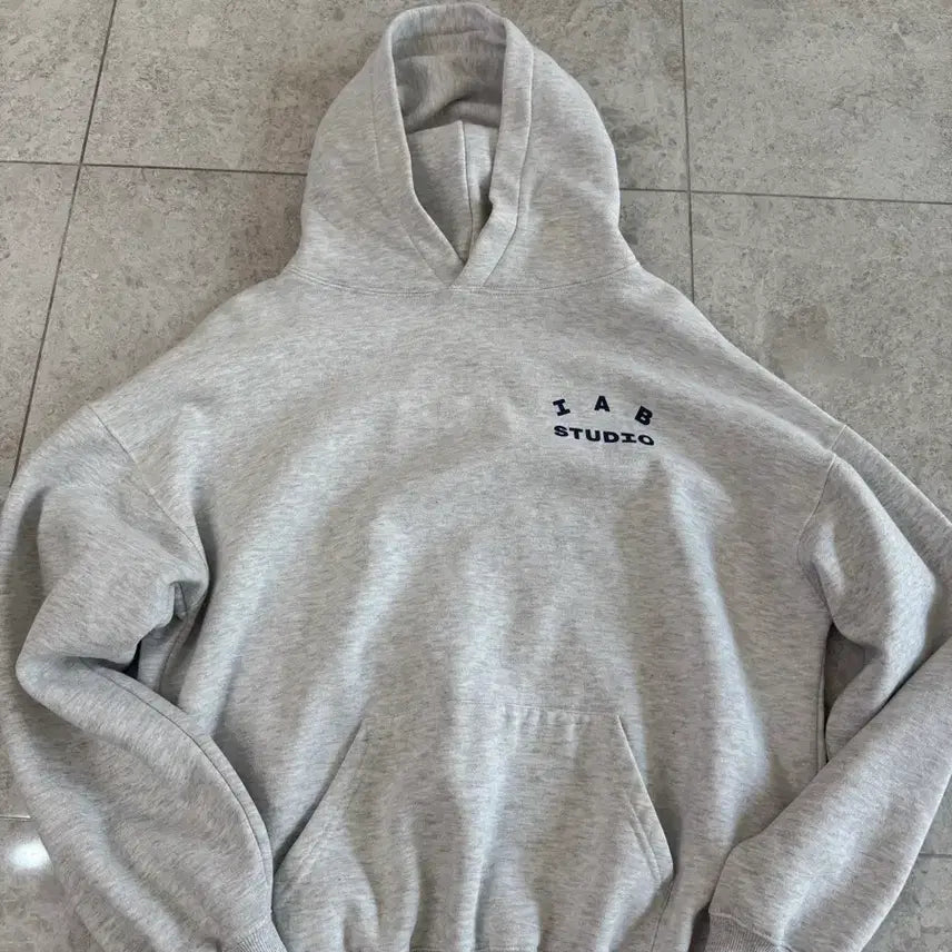 [SOLD OUT] 아이앱 스튜디오 후드 라이트 그레이 XL