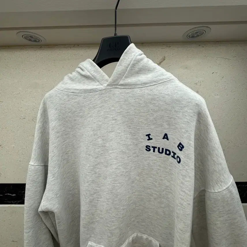 [SOLD OUT] 아이앱 스튜디오 후드 라이트 그레이 XL