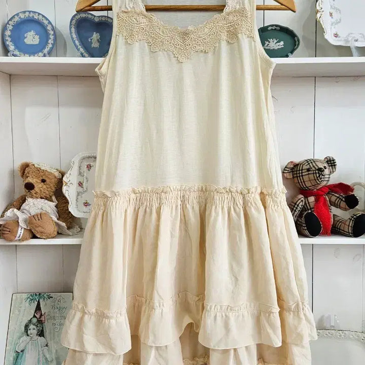 [BUNJANG] axes femme Lace Frill Dress / axes femme 레이스 프릴 원피스
