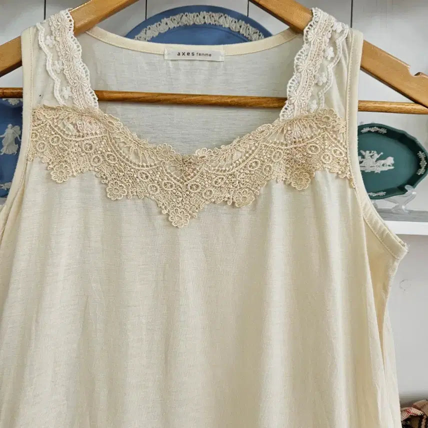 [BUNJANG] axes femme Lace Frill Dress / axes femme 레이스 프릴 원피스