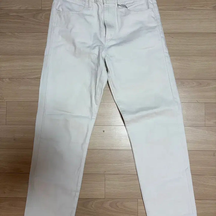 [BUNJANG] Uniqlo U Regular Fit Jeans Ecru 30 / [무신사 A+] 유니클로U 레귤러피트진 에크루 30 (433239)