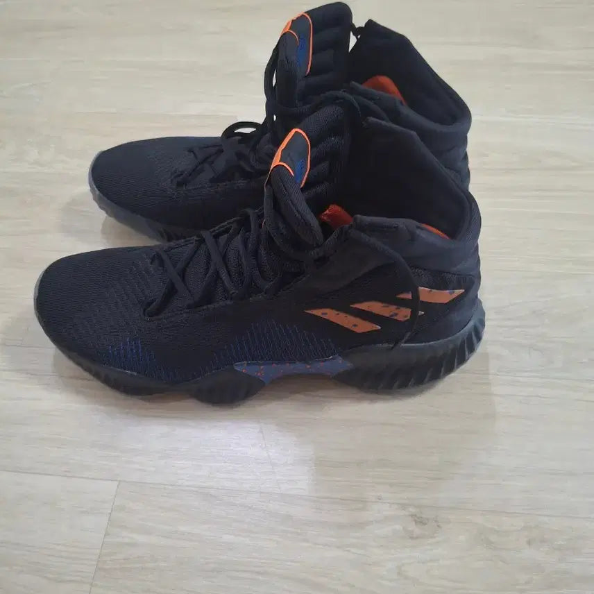 [BUNJANG] Adidas Pro Bounce 2018 Basketball Shoes / 아디다스 프로바운스 2018  농구화 305mm