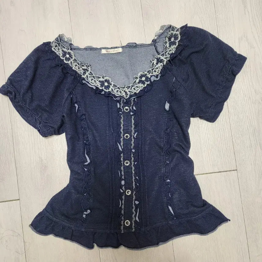 [BUNJANG] axes femme Lace Denim Blouse / 주말까지 판매 axes femme 꽂  레이스 데님 블라우스 갸루