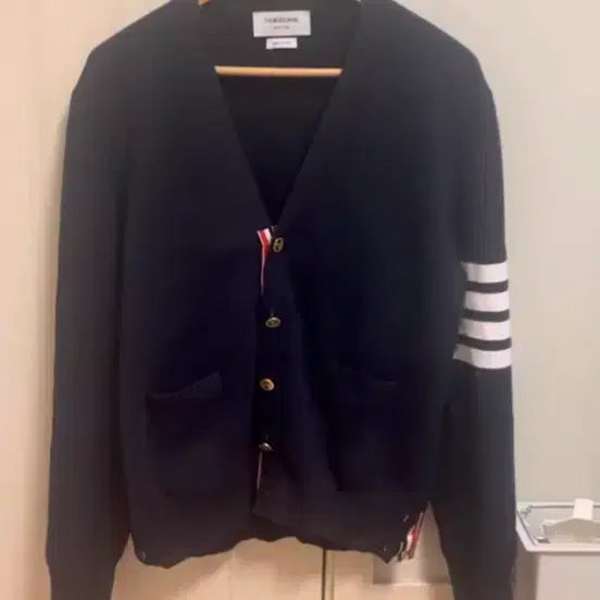 [SOLD OUT] 톰브라운 밀라노스티치 금장 가디건