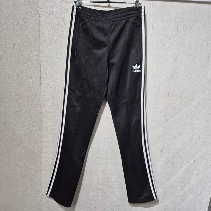 [BUNJANG] Adidas Three Stripes Training Suit Set Black / 아디다스 삼선 트레이닝복 세트 블랙