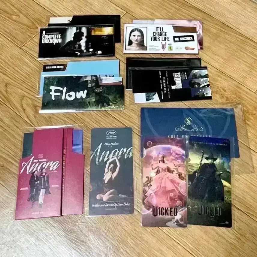 [BUNJANG] Anora Signature Movie Ticket Bundle / 아노라 시그니처 무비티켓 씨네큐스페셜티켓칸티켓 플로우서브스턴스브루탈리스트