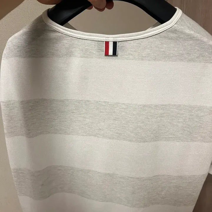 [SOLD OUT] 톰브라운 스트라이프 반팔 티셔츠