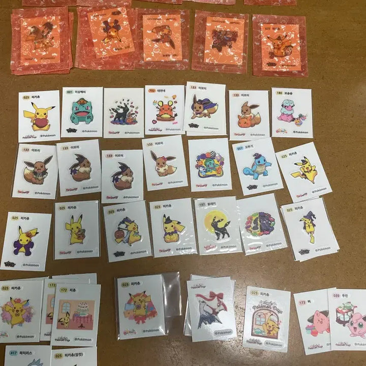 [BUNJANG] Pokemon Tteokbokki Seal Halloween Lovely Error Seal One Piece Seal Pixel Seal Hoppang Seal 4th &amp; 9th Gen / 포켓몬띠부씰 할로윈 러블리 오류씰 원피스씰 픽셀씰 호빵씰 4,9세대
