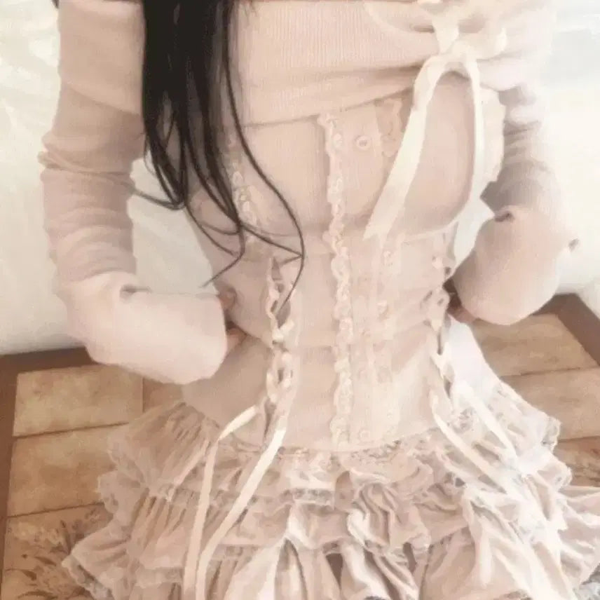 [BUNJANG] Cloud Emotion Valentine Eyelet Two-Piece Set / 클라우드이모션 발렌타인 아일렛 투피스 SET