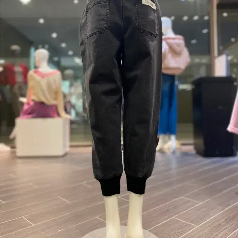 [SOLD OUT] 한섬 오즈세컨 블랙 조거 데님팬츠